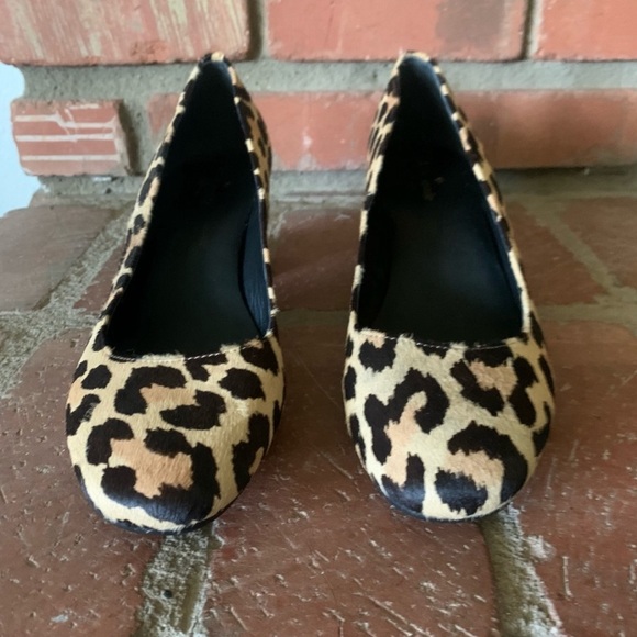 Kate Spade Beverly Leopard Print hair on hide Pumps Sz 11 Worn twice - Picture 7 of 9